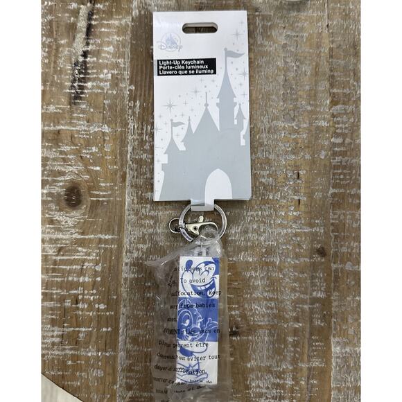 Disney Parks 2022 Mickey Mouse and Friends Blocks Light Up Tower Keychain New - Picture 1 of 5